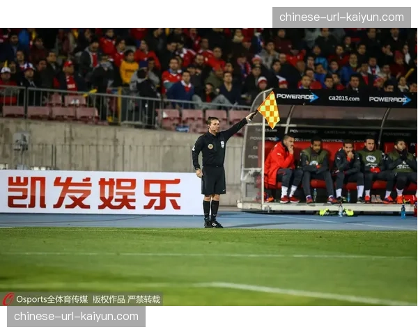 “通讯:浙江德比战火重燃,双方合计六人犯满离场” “通讯:浙江德比战火重燃,双方合计六人犯满离场”